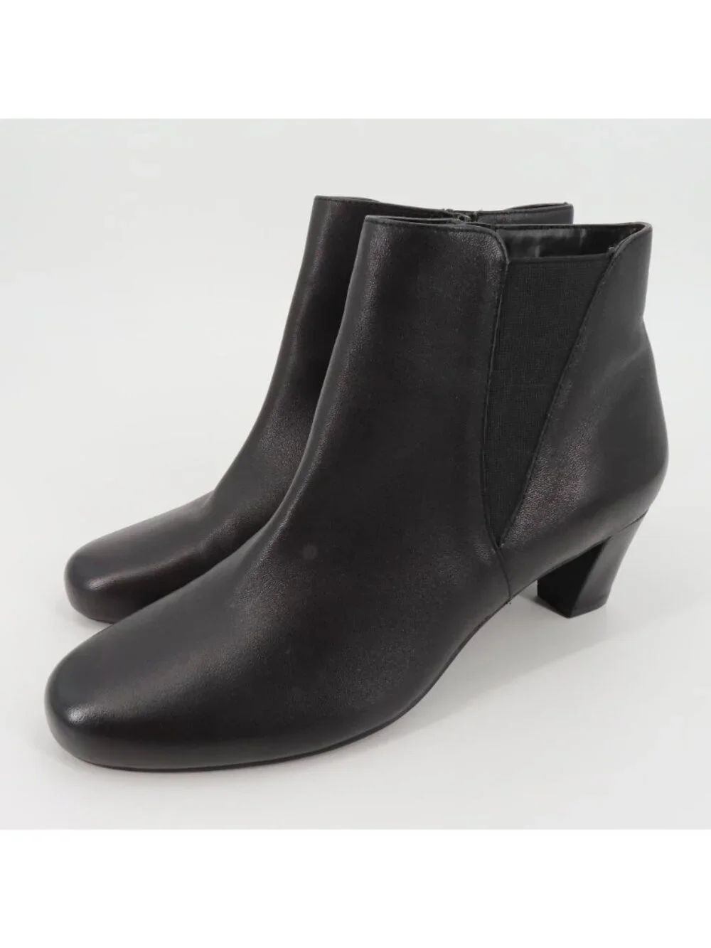 David Tate Womens 11 M Solid Black Leather Upper Ankle Boots Booties Zippered